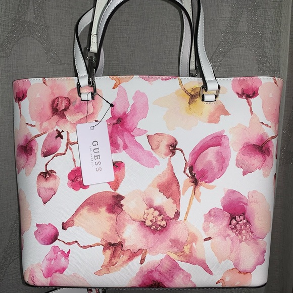 Guess Purse Spring Collection - Picture 2 of 4